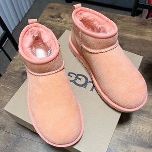 Ugg boots mini (like new)